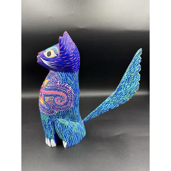 Mexican Oaxaca Folk Art Wood Carved Painted Animal Igor Garcia Alebrije Felidae - Picture 3 of 9